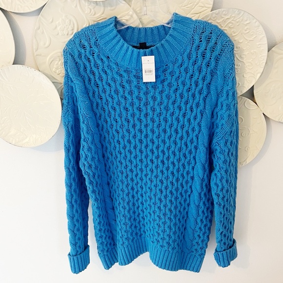 Ann Taylor Sweaters - Large NWT Ann Taylor Cable Knit Sweater